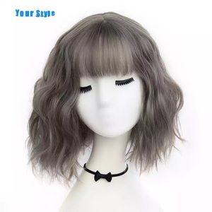 Short wavy grey wig